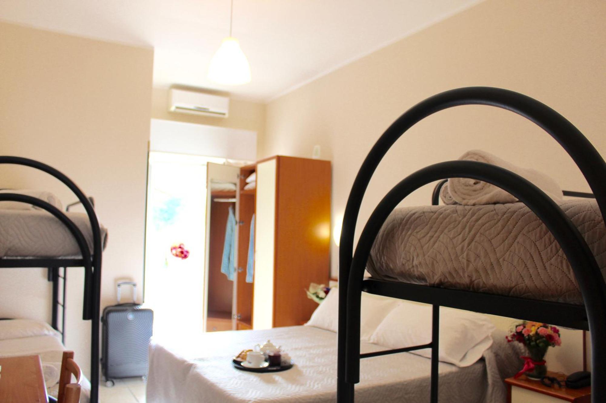 צ'סנטיקו Blue Hotel מראה חיצוני תמונה