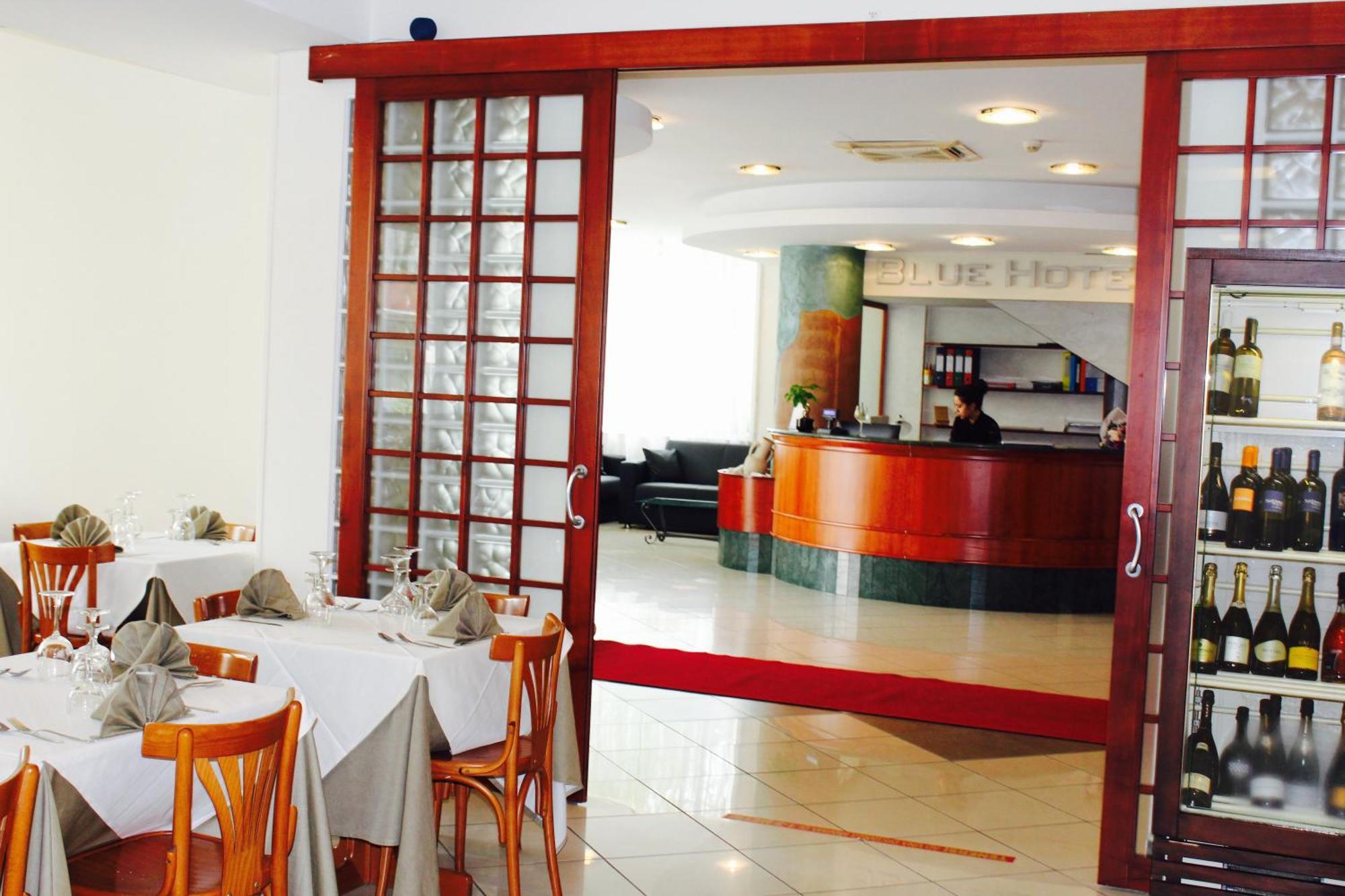 צ'סנטיקו Blue Hotel מראה חיצוני תמונה
