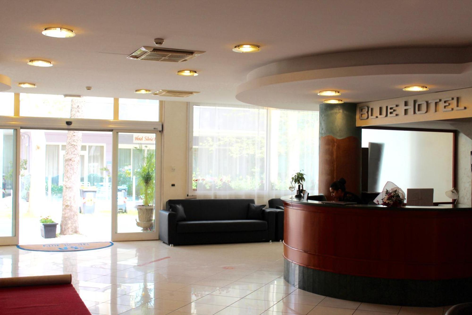 צ'סנטיקו Blue Hotel מראה חיצוני תמונה